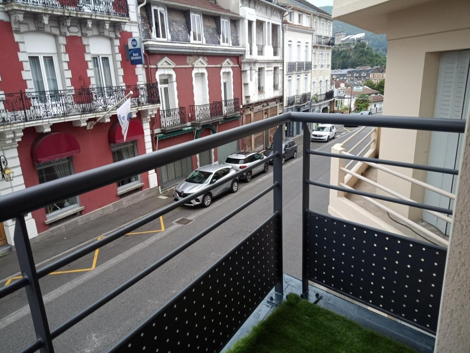 Agreable Studio Familial A Lourdes, Proche Gare Luaran gambar